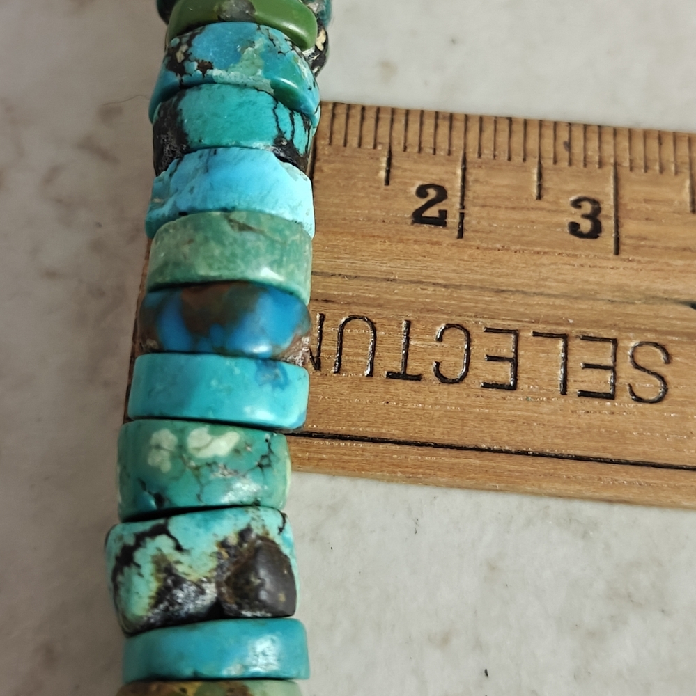 Vintage Turquoise Heishi Beaded Necklace Navajo Style - Picture 7 of 13